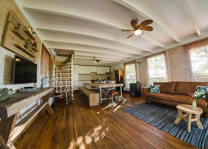 Ons Tuinhuis * Nieuwerkerk aan den IJssel