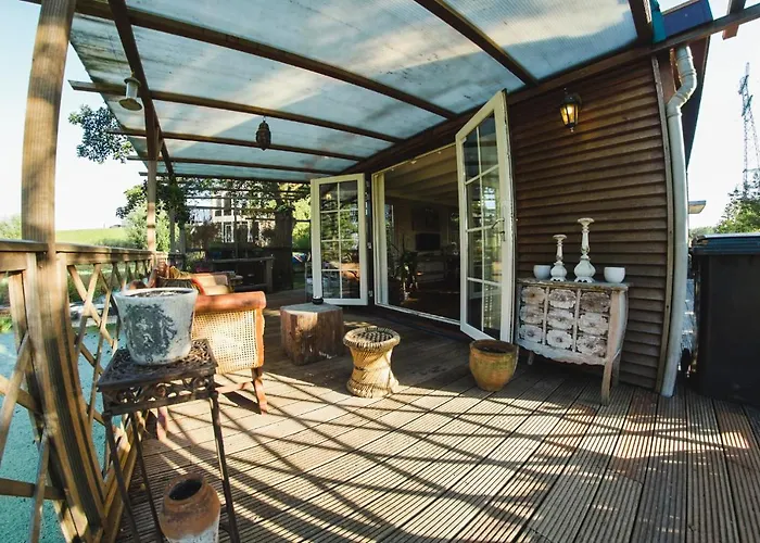 Ons Tuinhuis * ניוורקרק אן דן אייסל